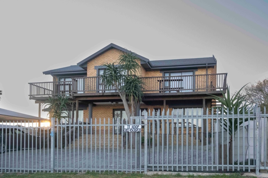 5 Bedroom Property for Sale in Dana Bay Western Cape